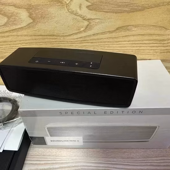 Twx1 Woofer haut-parleur haute qualité sans fil Mini Parlante petit haut-parleur Bluetooth étanche portable avec fonction de support de téléphone portable